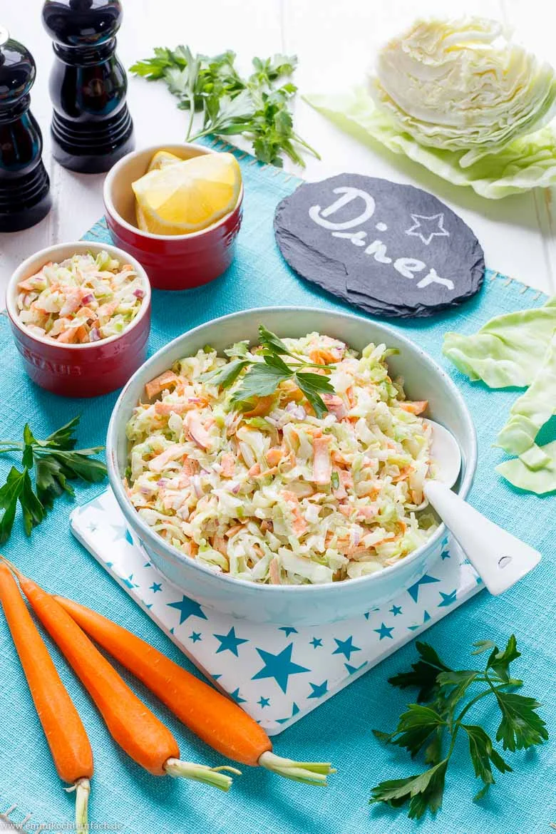 Coleslaw selber machen - schnell und einfach - www.emmikochteinfach.de