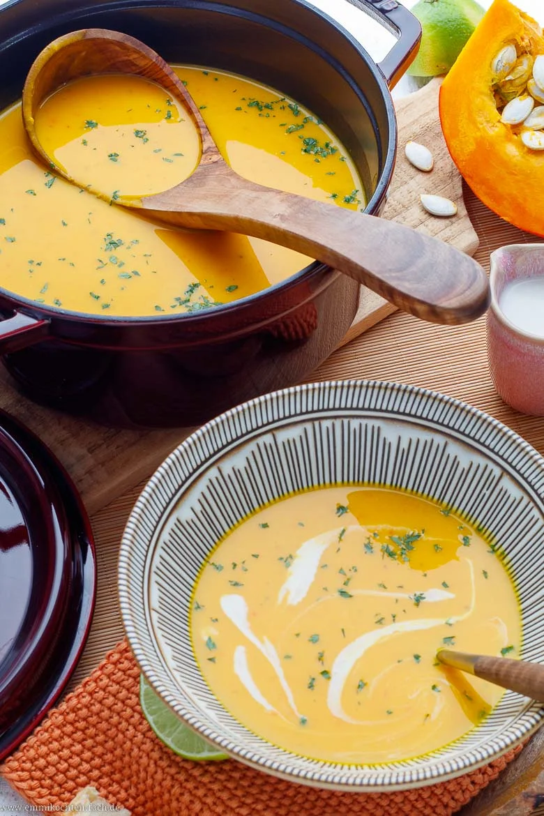 Cremige Kürbissuppe mit Hokkaido