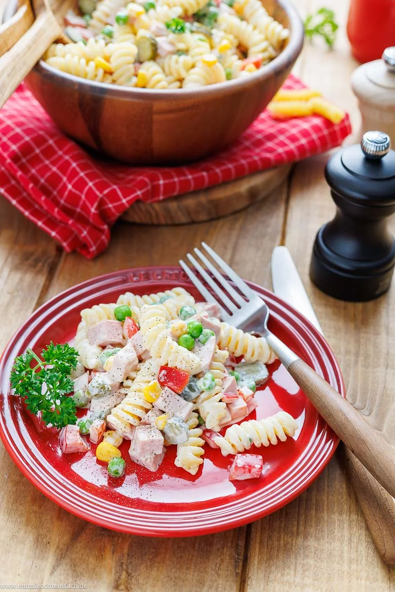 Cremigen Nudelsalat ganz einfach selber machen