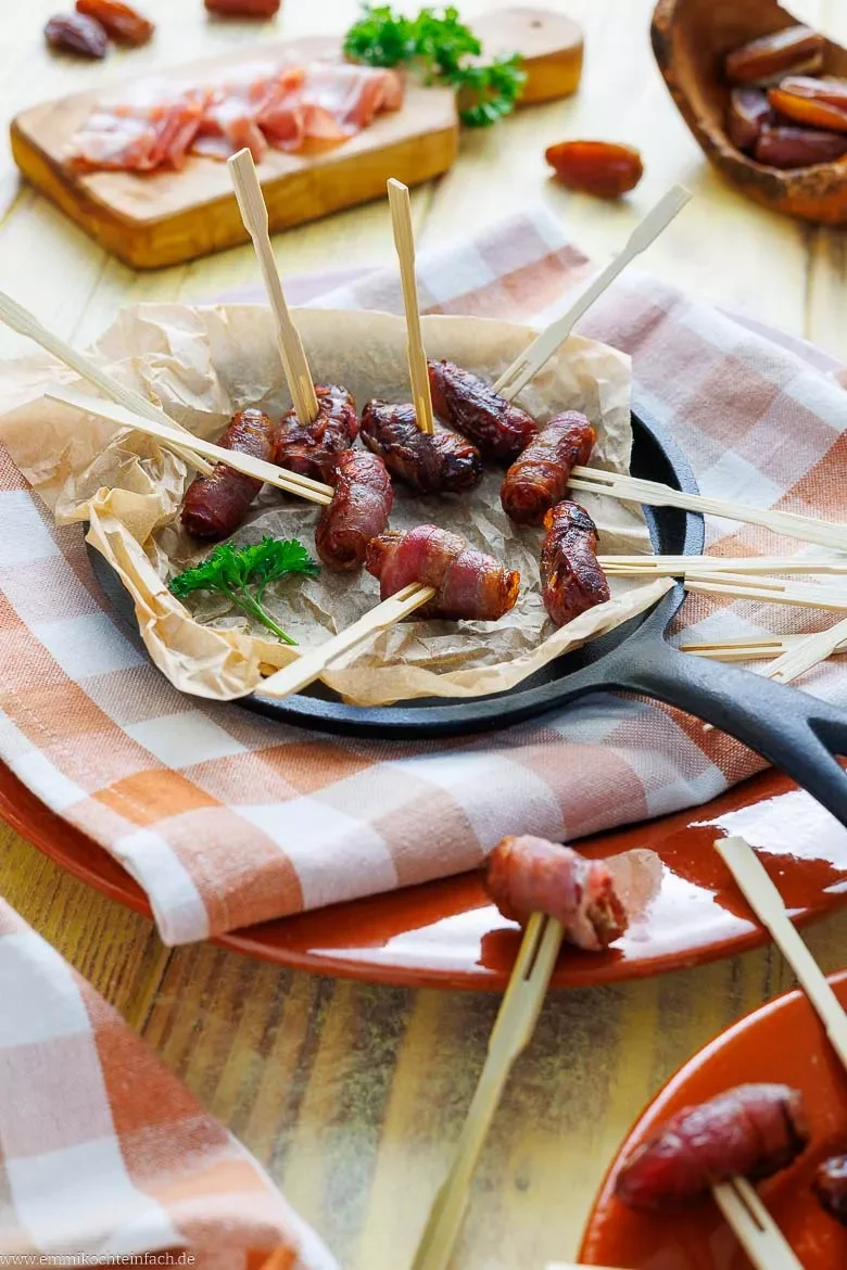 Datteln im Speckmantel - der spanische Tapas Klassiker