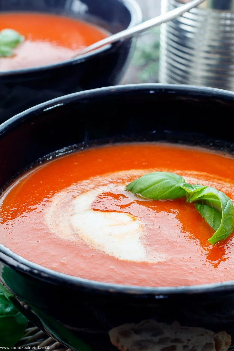 Einfache Tomatensuppe für das ganze Jahr