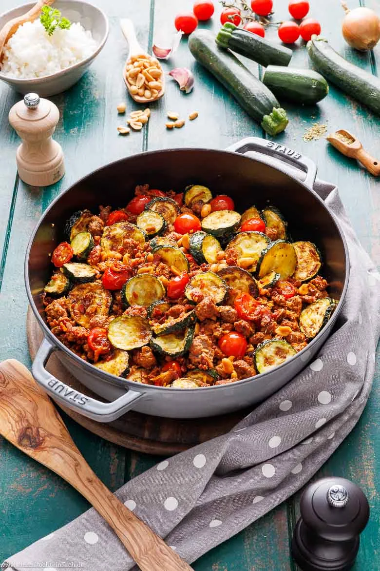 Zucchini-Pfanne mit Hackfleisch