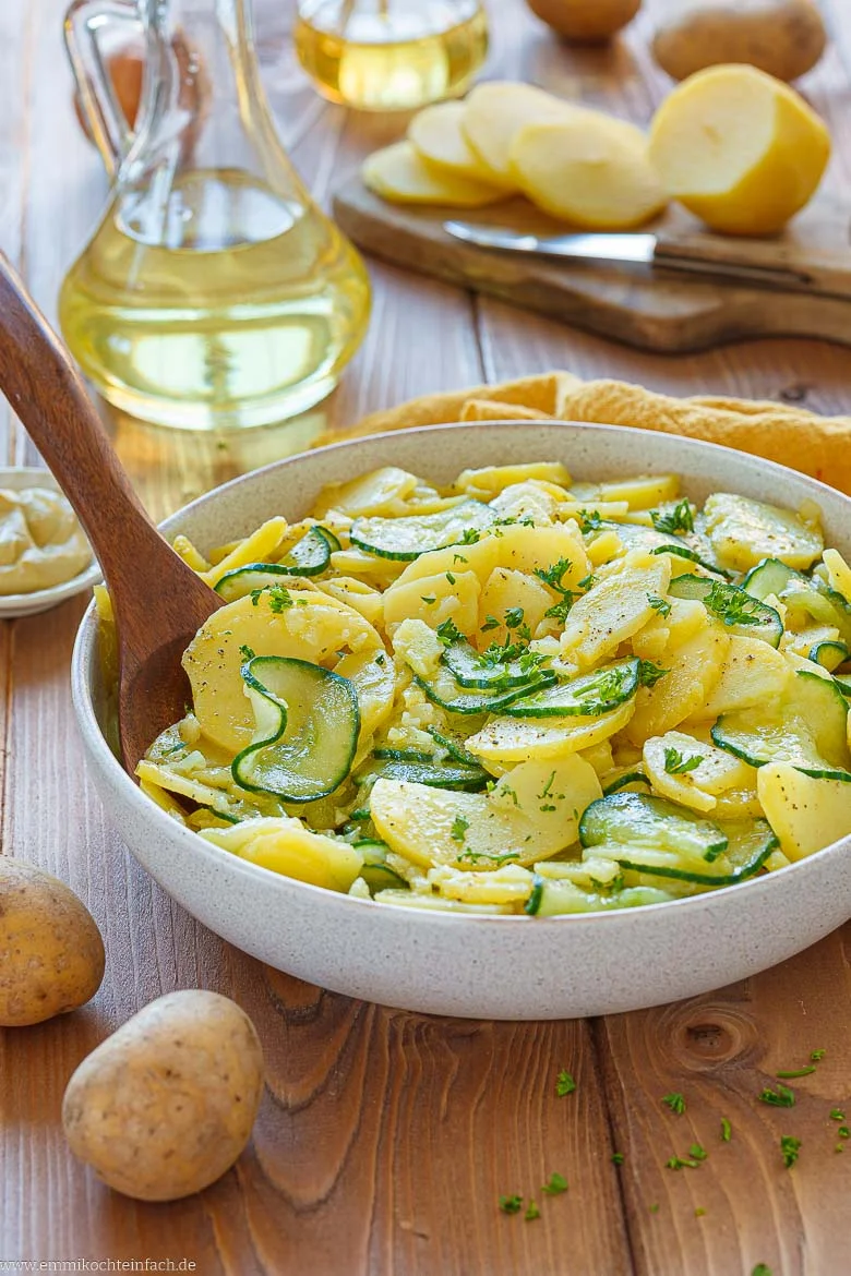 Kartoffel-Gurken-Salat nach bayerischer Art