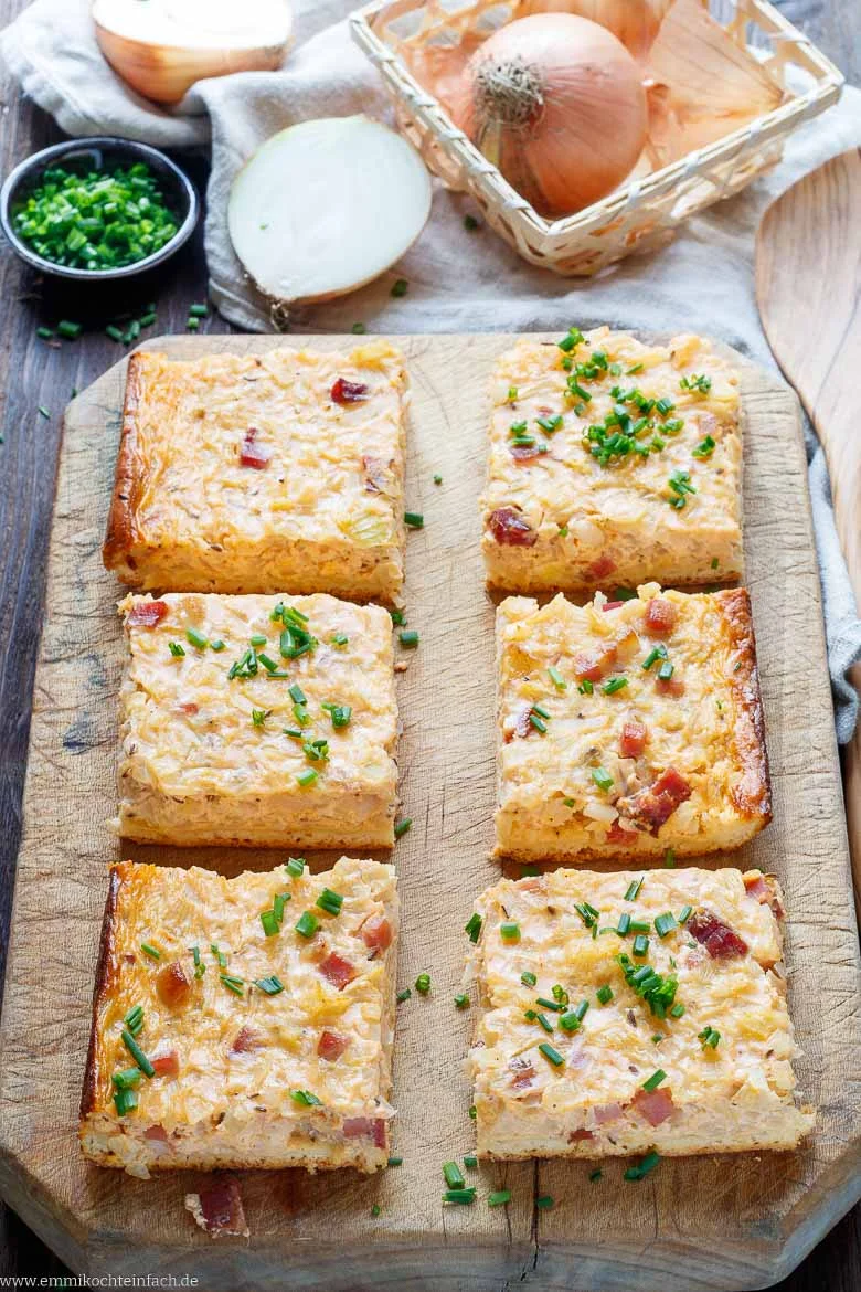 Zwiebelkuchen vom Blech ganz einfach