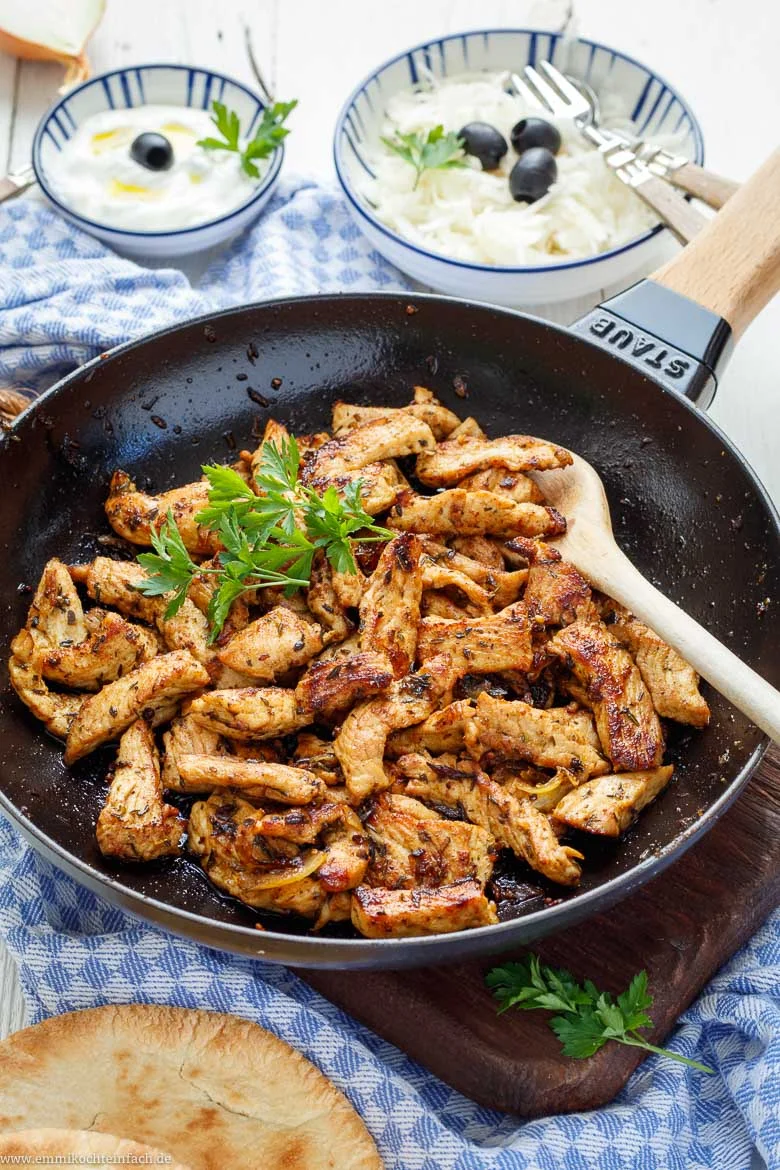 Einfaches Gyros Rezept - www.emmikochteinfach.de