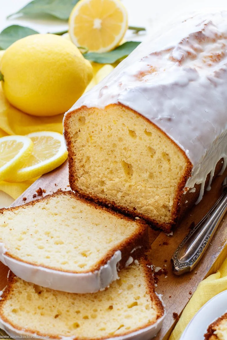 Saftiger Zitronenkuchen wie von Oma