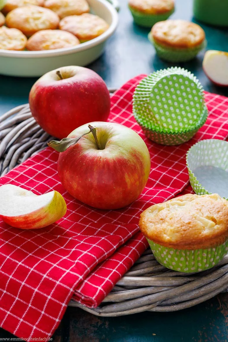 Frische Äpfel für die Muffins