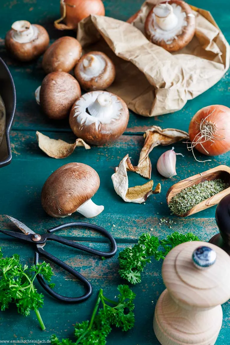 Frische Pilze für das Ragout