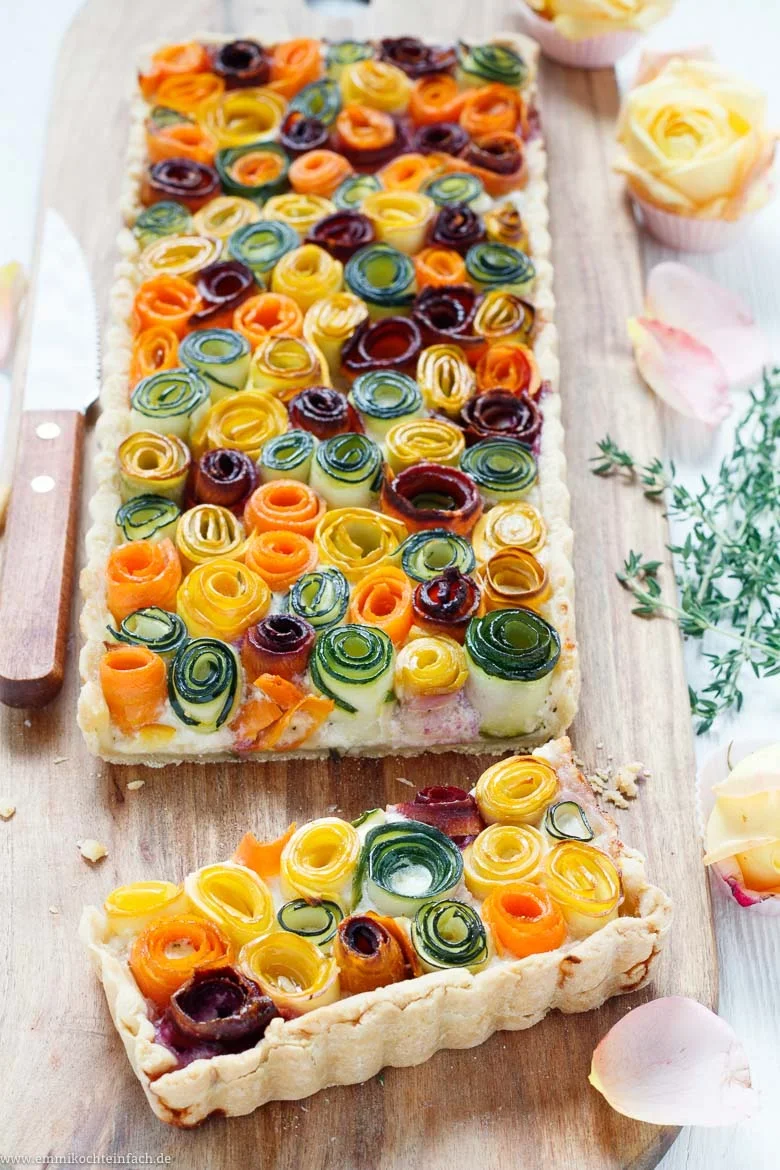 Gemüseröschen Tarte – so sommerlich und bunt