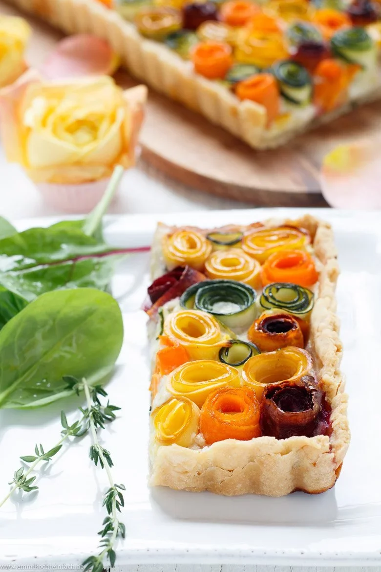 Gemüseröschen Tarte - www.emmikochteinfach.de