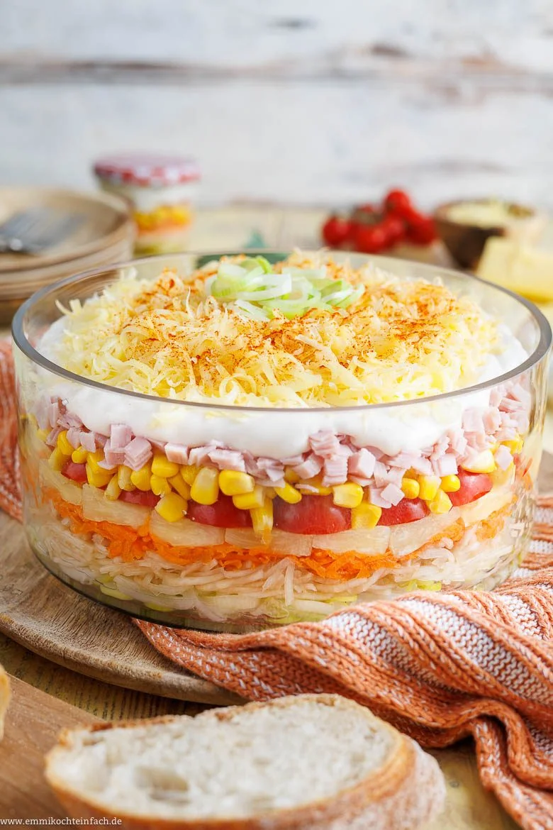 Klassischer Schichtsalat
