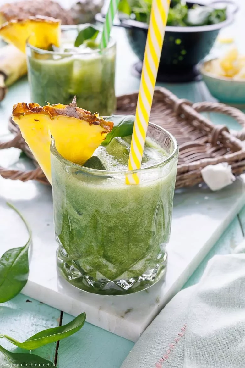 Gesunder Drink mit frischem Spinat