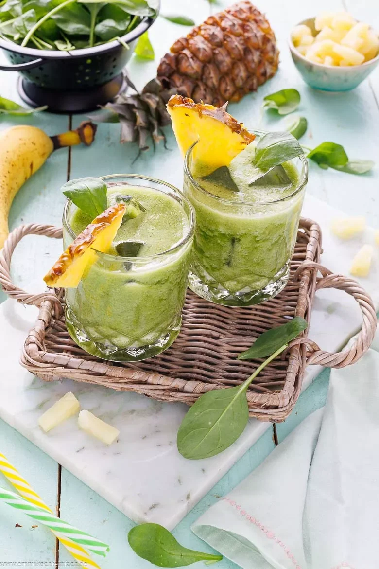 Grüner Smoothie mit Spinat
