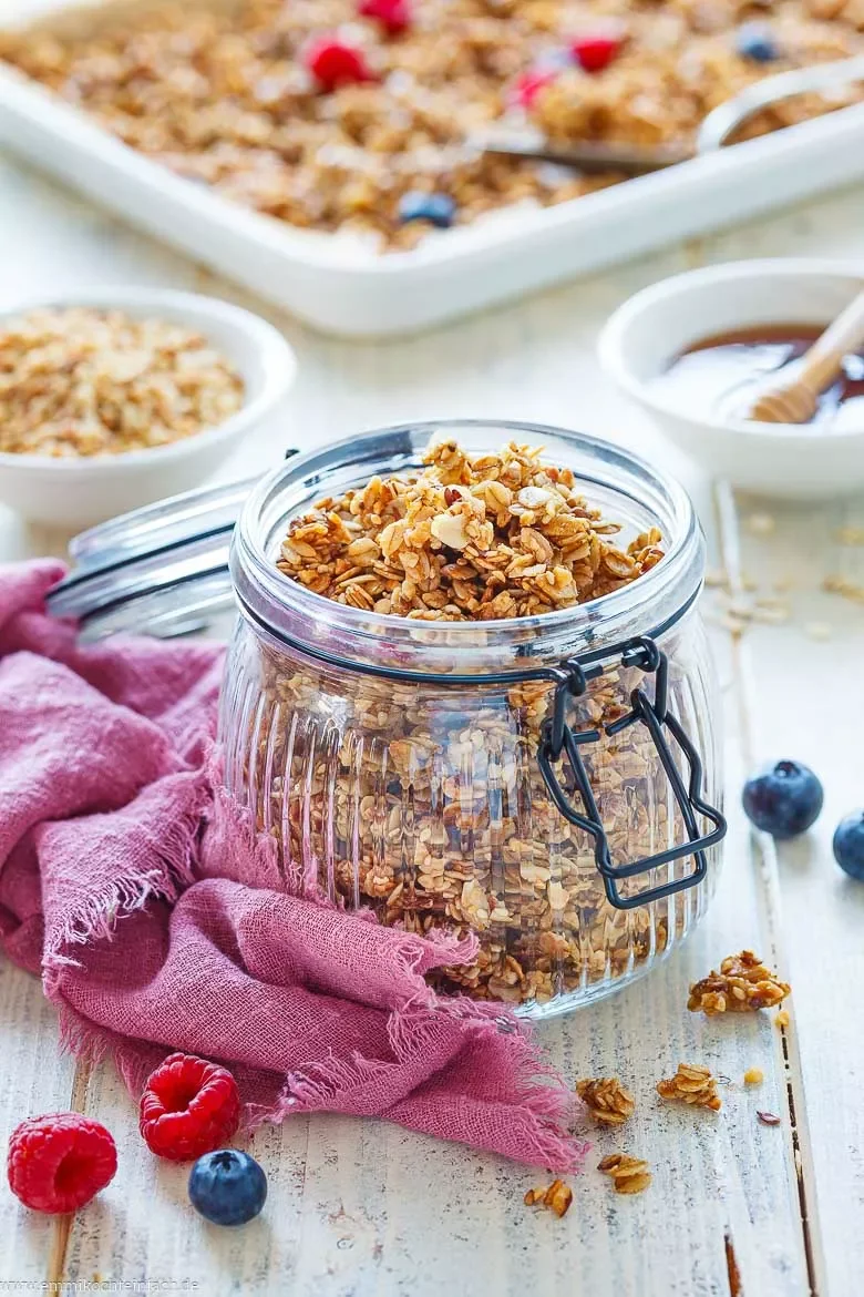 Granola, das leckere Knusper-Müsli.
