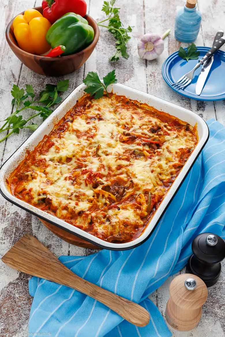 Gyrosauflauf mit Käse überbacken