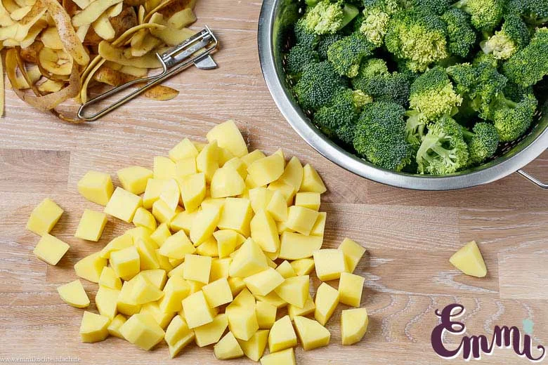 Kartoffel und Brokkoli Gemüse - www.emmikochteinfach.de