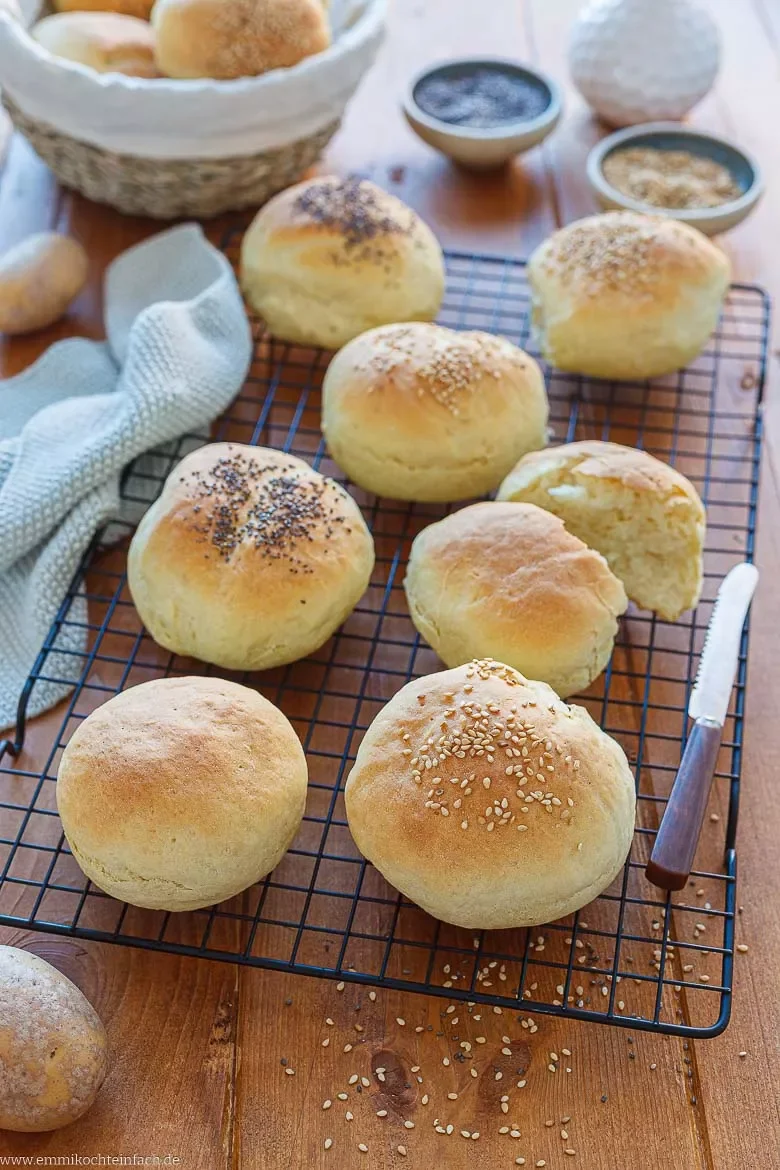 Kartoffelbrötchen als wunderbare Beilage.