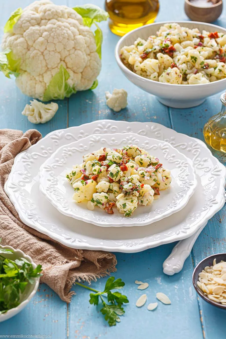 Blumenkohlsalat mit würzigem Dressing