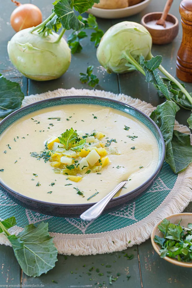 Kohlrabisuppe mit Kartoffeln