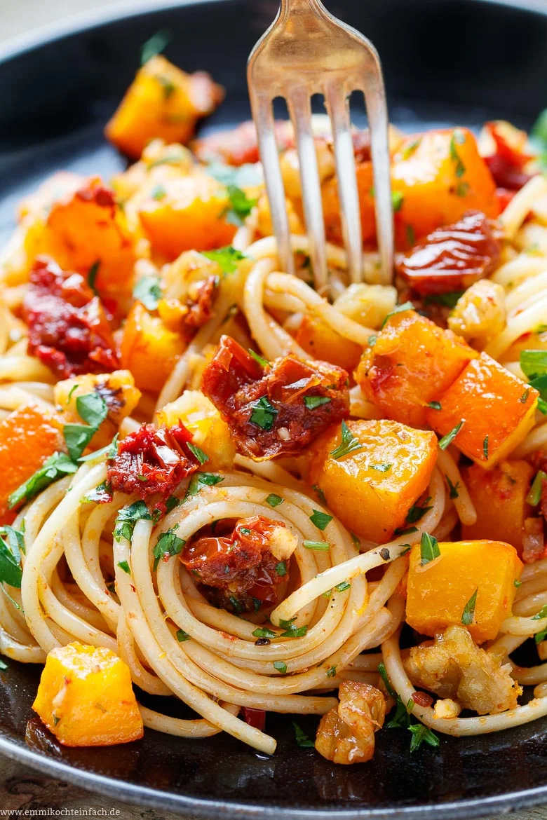 Pasta mit Kürbis - www.emmikochteinfach