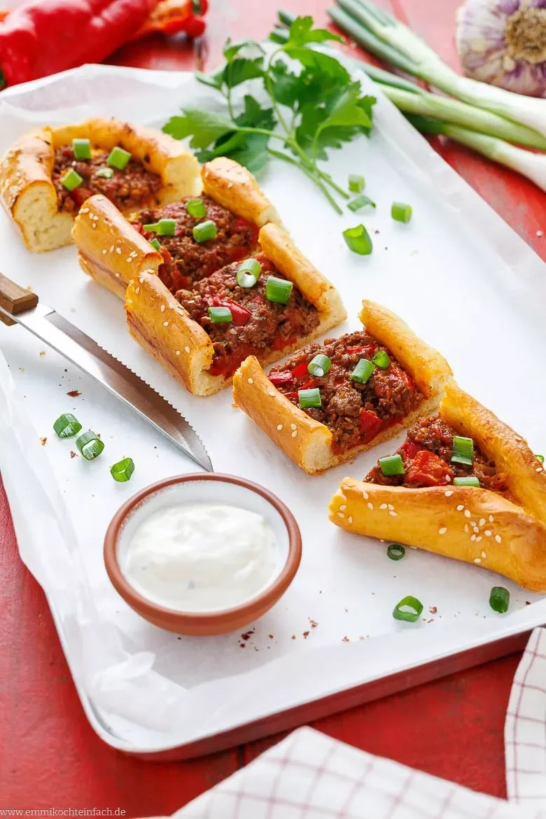 Pide mit Hackfleisch