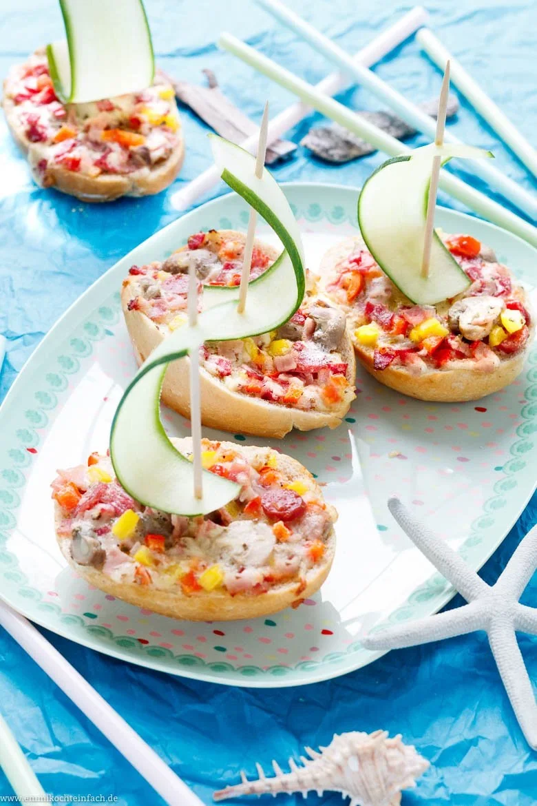 Pizza Schiffchen - www.emmikochteinfach.de