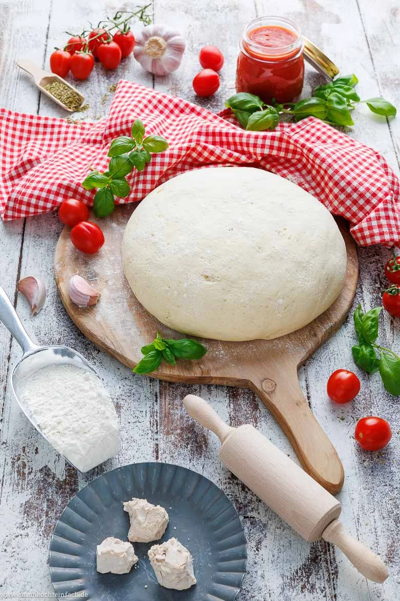 Grundrezept für Pizzateig – schnell und einfach