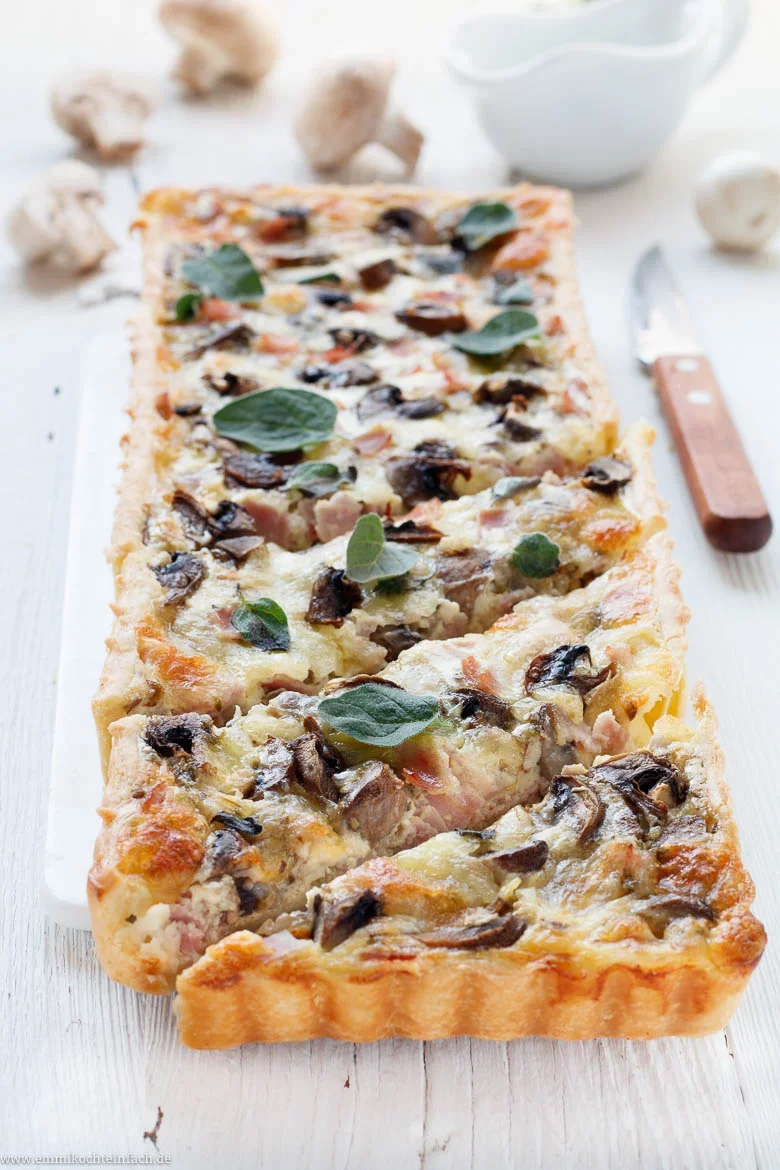 Quiche mit Schinken, Champignons und Mozzarella - www.emmikochteinfach.de
