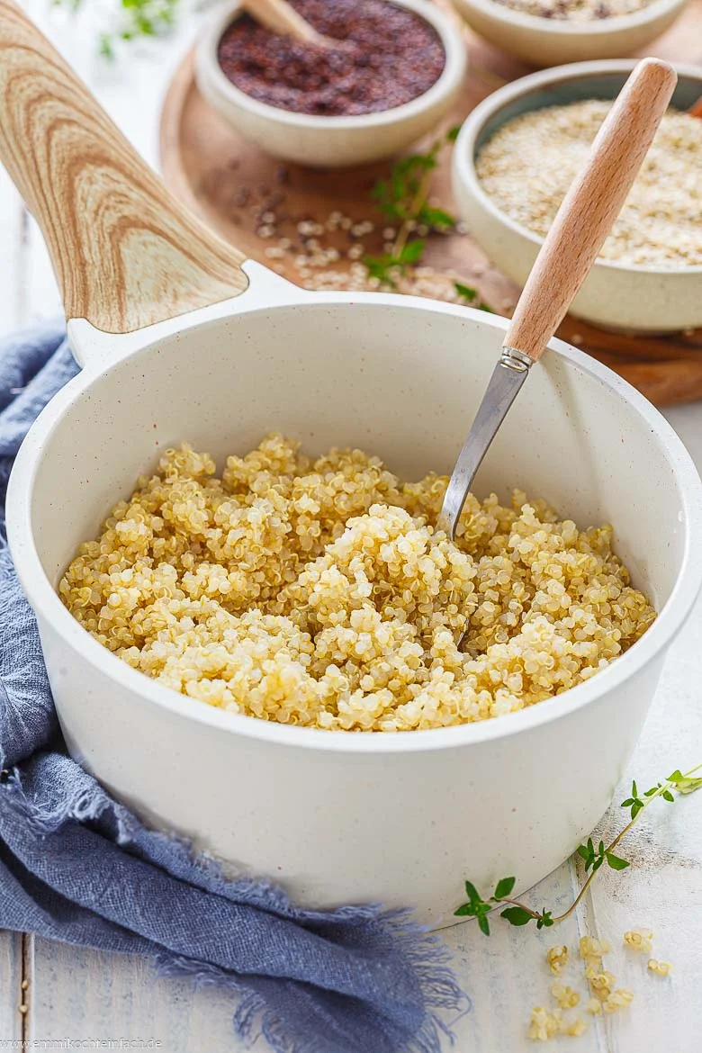 Quinoa zubereiten im Kochtopf