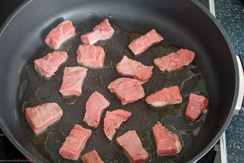 Rinder-Filet portionsweise anbraten - www.emmikochteinfach.de
