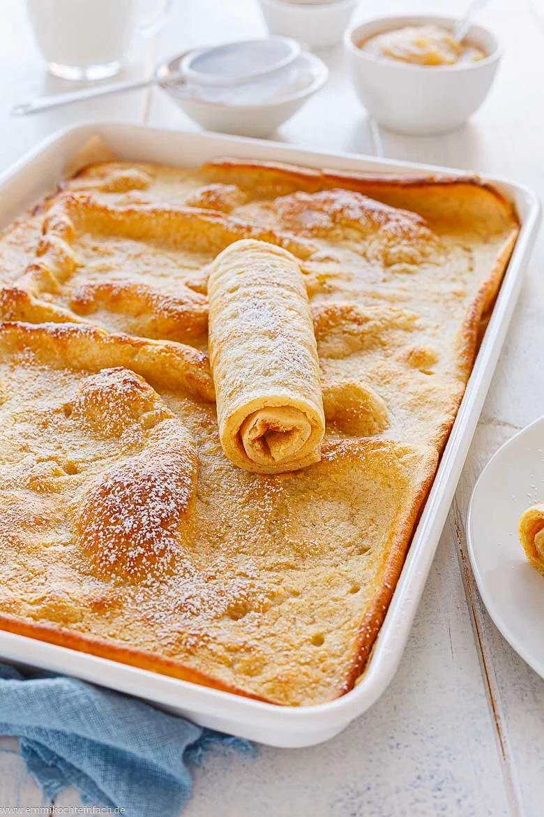 Süß oder herzhaft, mit diesem Ofenpfannkuchen geht beides – am liebsten gerollt