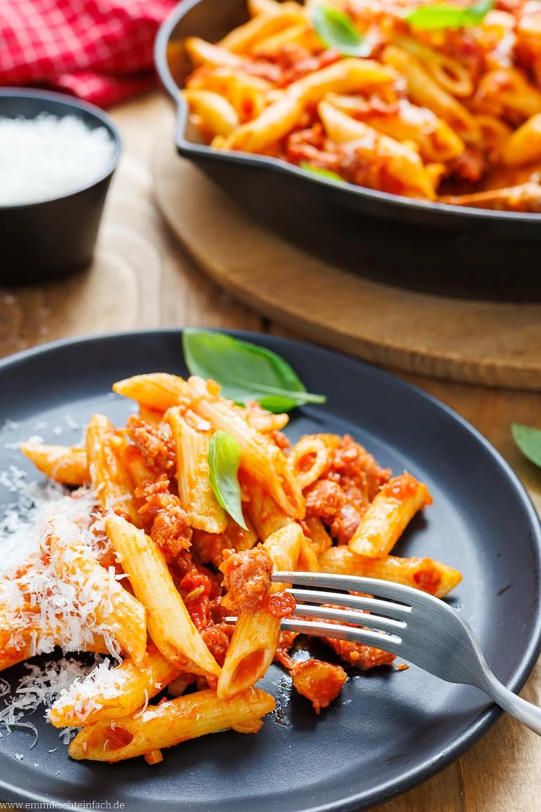 Salsiccia Pasta in wenigen Minuten selber machen