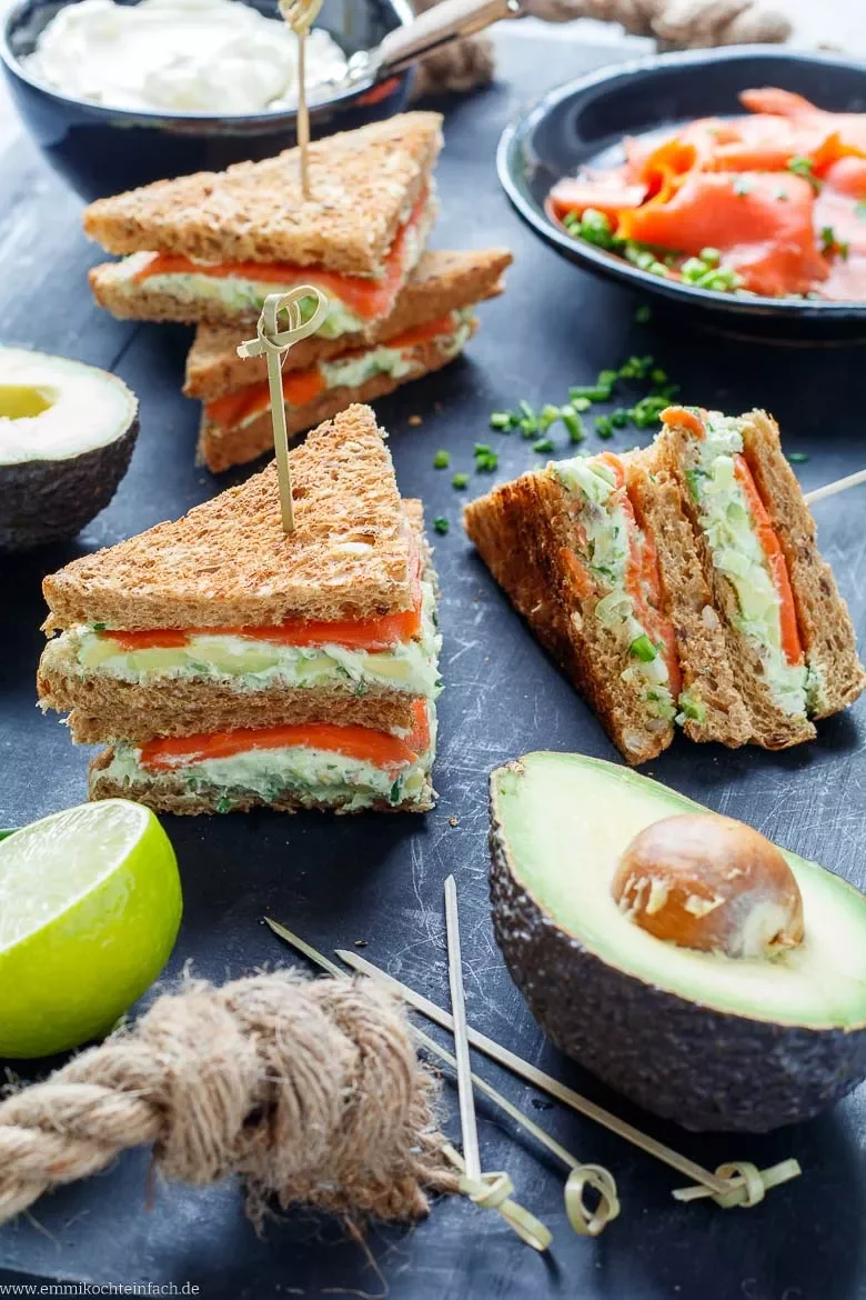 Avocado-Sandwich mit Lachs