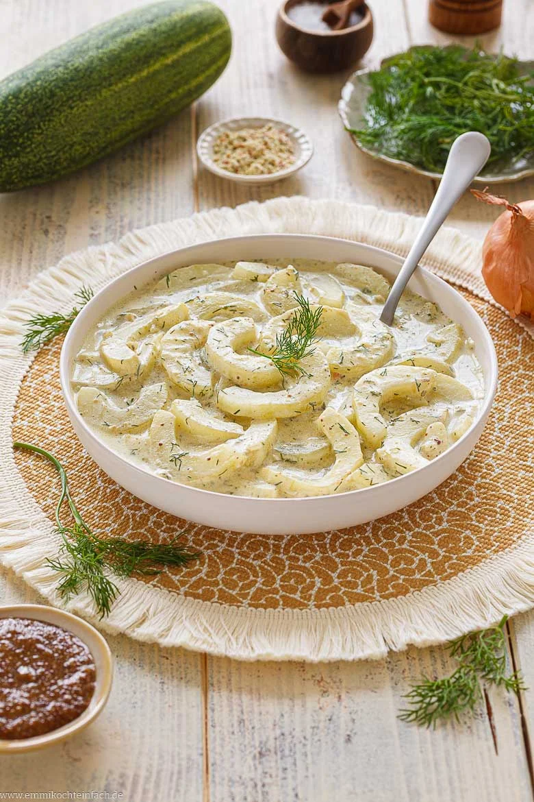 Schmorgurken-Rezept mit Schmand und Dill