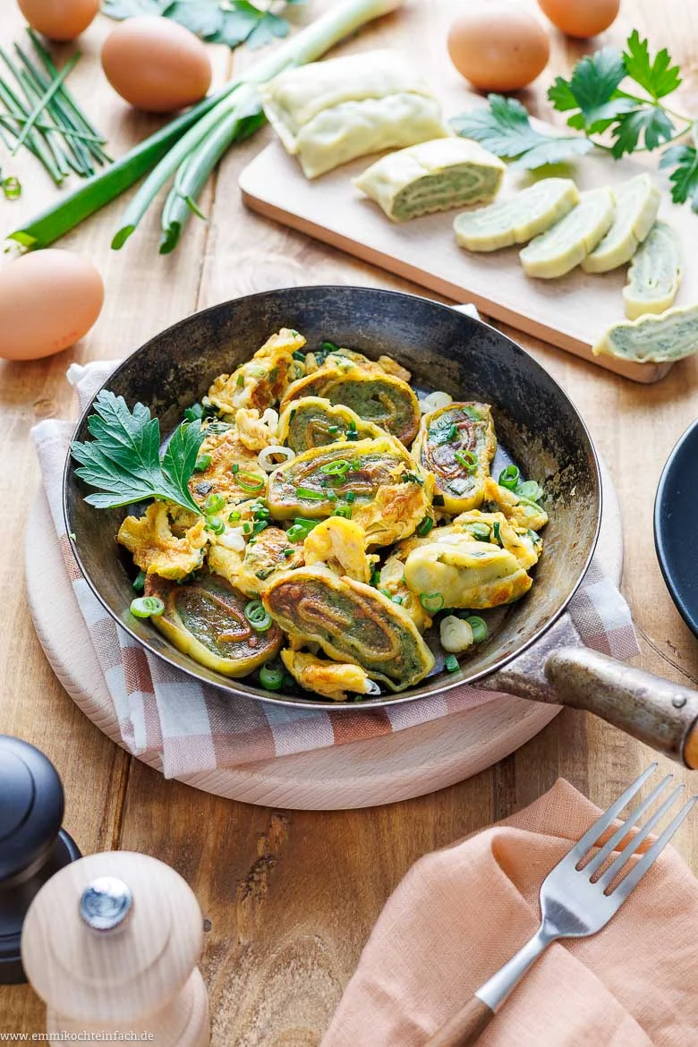 Schnelle Maultaschen Pfanne mit Ei