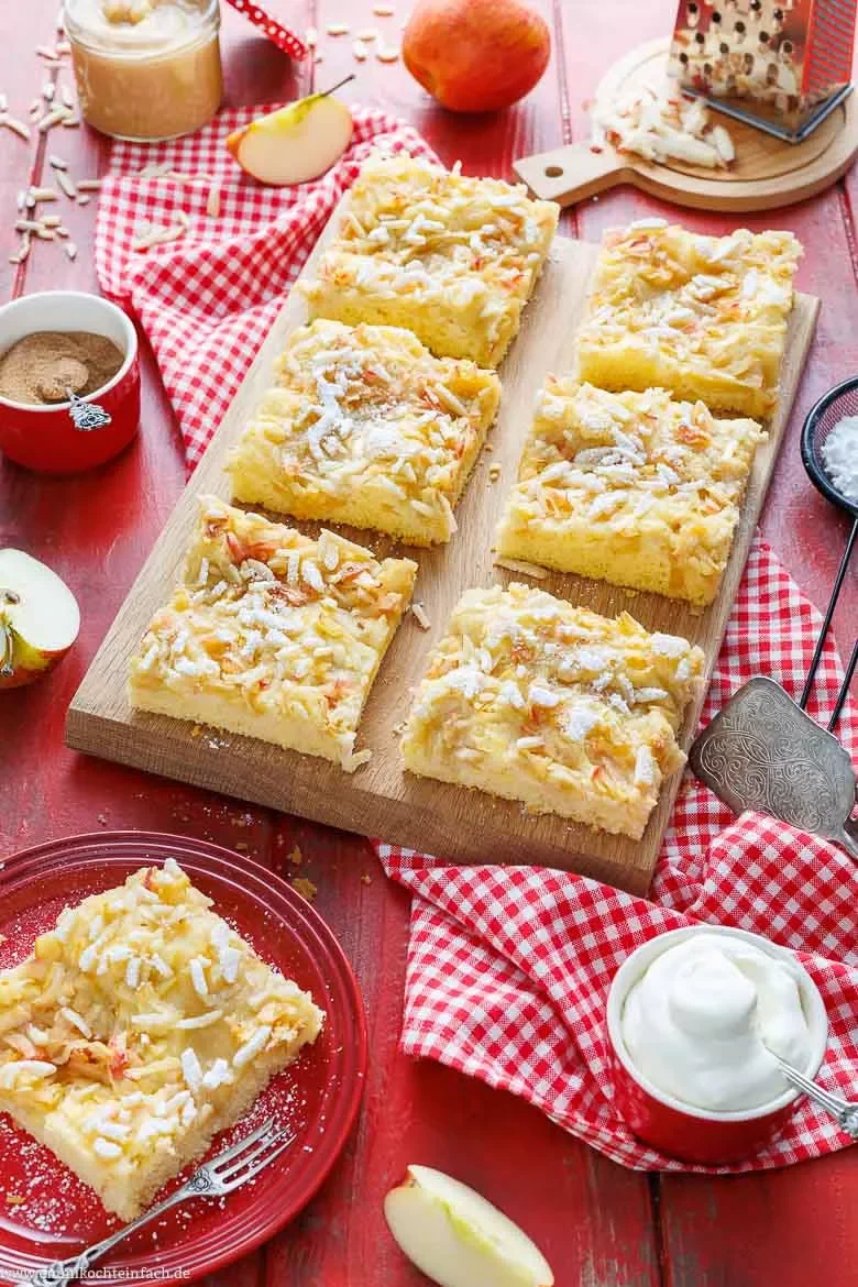 Apfelkuchen vom Blech – schnell & einfach