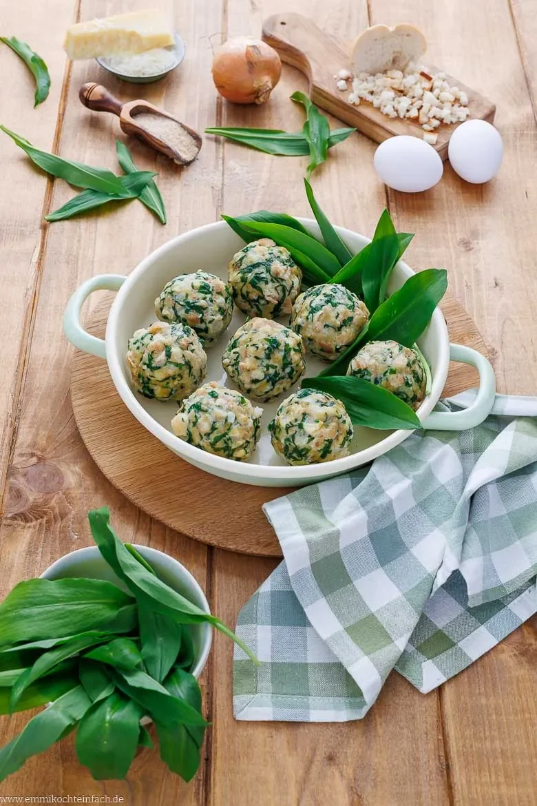 Bärlauchknödel mit frischem Bärlauch