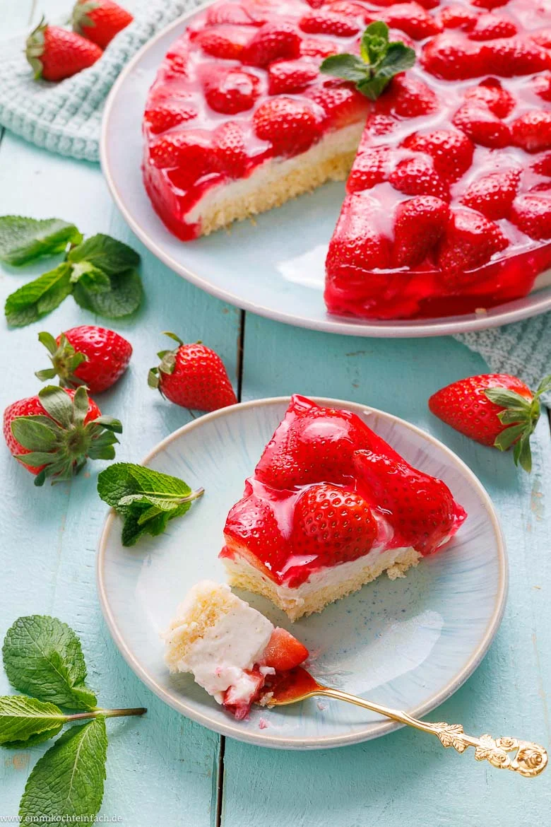 So lecker: Dieser Obstkuchen mit Pudding.