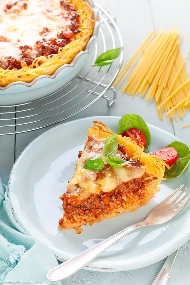 Spaghetti Auflauf mit Käse überbacken