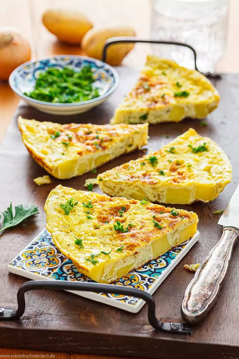 Spanische Tortilla de patatas aus der Pfanne