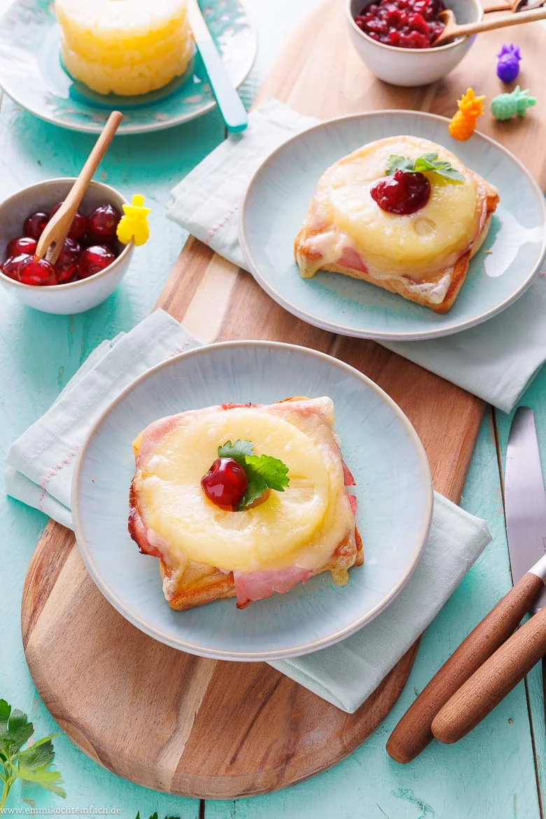 Toast Hawaii - der überbackene Klassiker aus dem Ofen