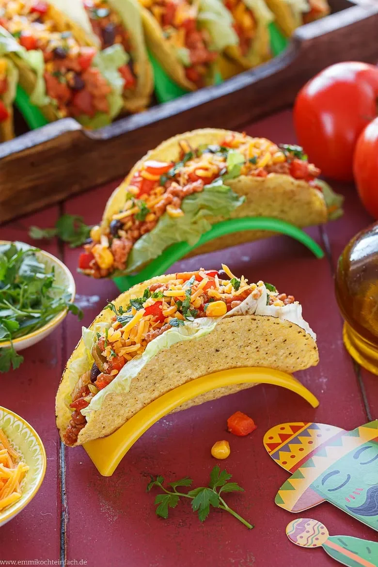 Vegetarische Tacos mit mexikanischer Füllung