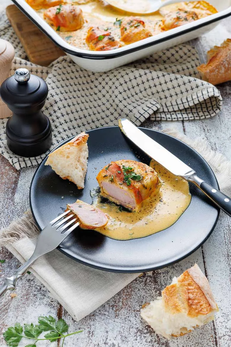 Zartes Filet vom Schwein in Bacon - www.emmikochteinfach.de