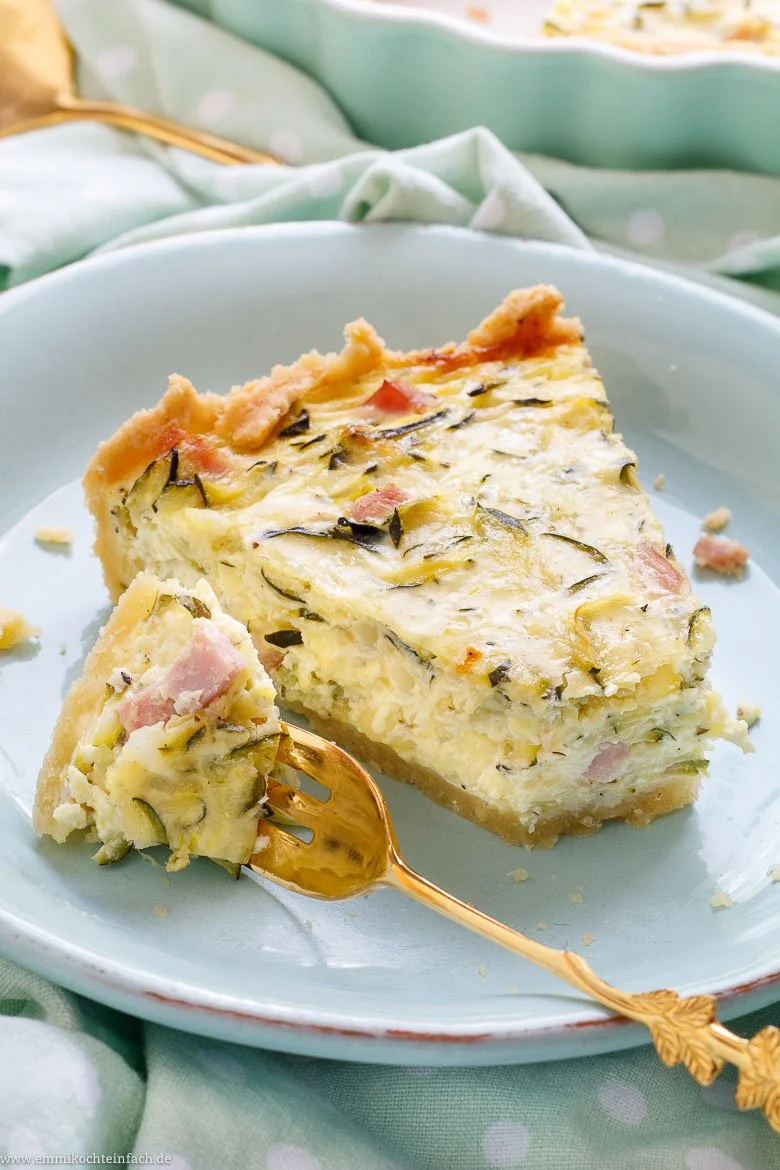 Zucchini Quiche mit Schinken - www.emmikochteinfach.de
