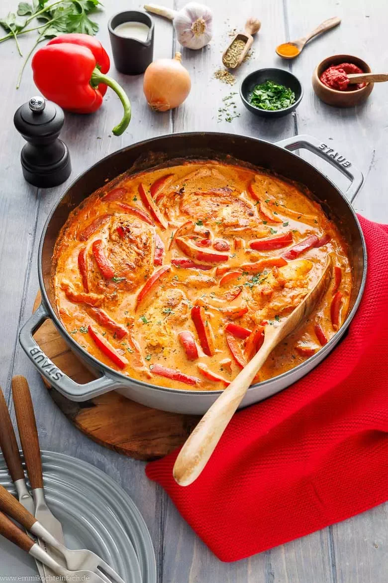 Zutaten für Paprika-Sahne-Hähnchen