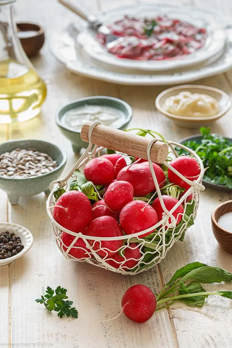 Zutaten für Radieschensalat