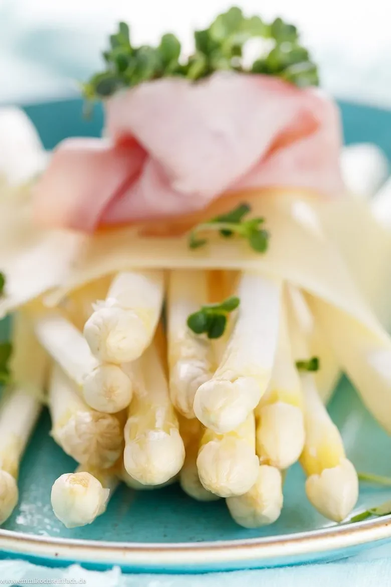 Zutaten für Spargel Cordon Bleus