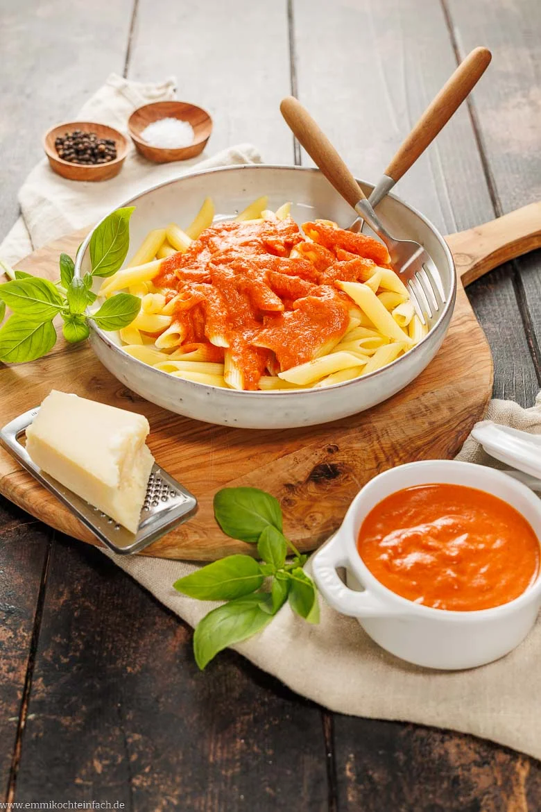 Tomaten-Sahne-Soße – schnelles Alltagsrezept