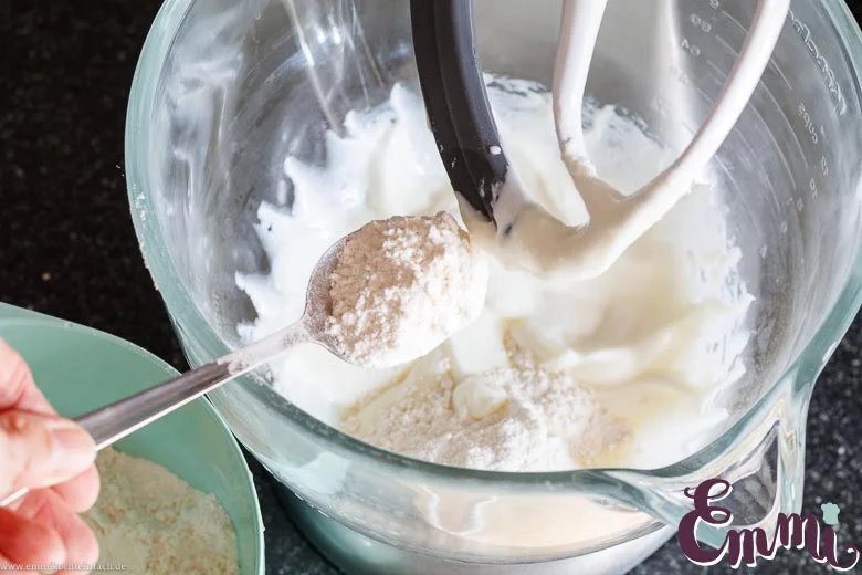 Zwetschgenkuchen Quark-Öl-Teig - www.emmikochteinfach.de